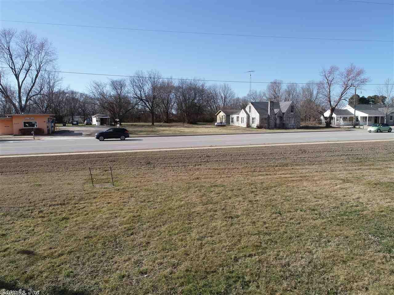 000 E Main, Ash Flat, AR 72513